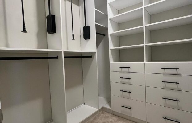 Custom Wardrobes vs. Custom Closets: The Key Differences Explained