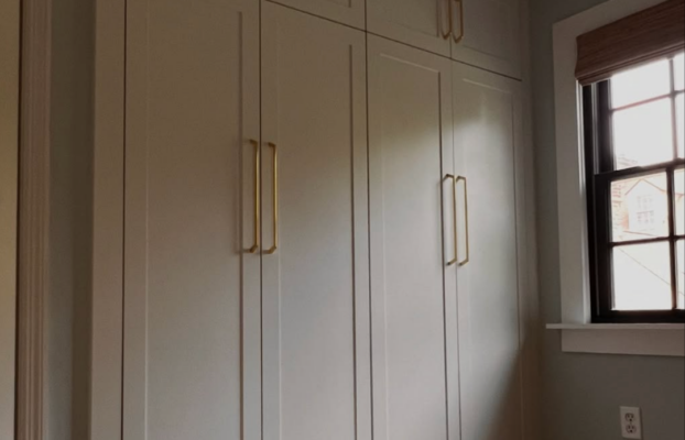 How Can You Maximize Storage in Small Bedrooms?